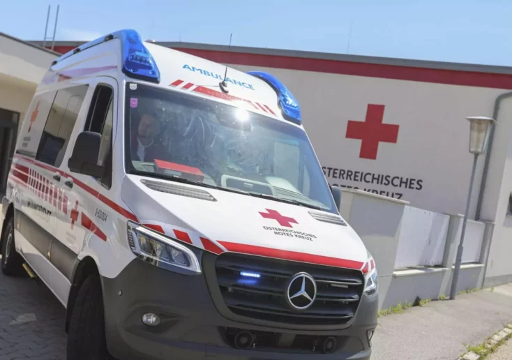 Symbolfoto von 5min.at: Eine Rettung des Roten Kreuzes im Einsatz