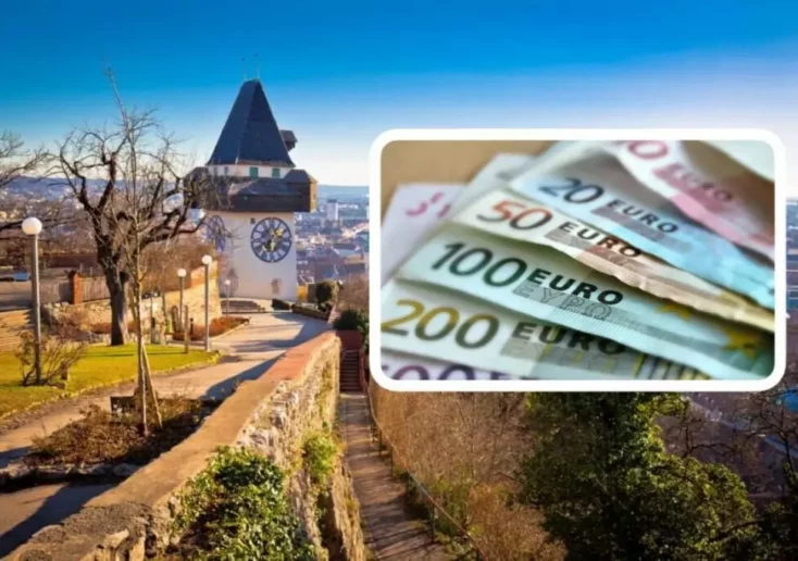 Symbolfoto von 5min.at: Fotomontage von Geld und einem Panoramabild der Stadt Graz.