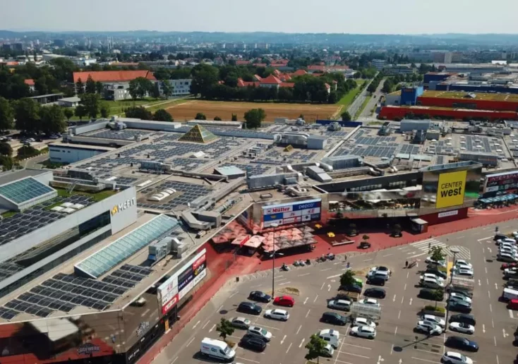 Foto auf 5min.at: Das Center West in Graz eröffnet größte EKZ-Photovoltaik-Anlage in der Steiermark.