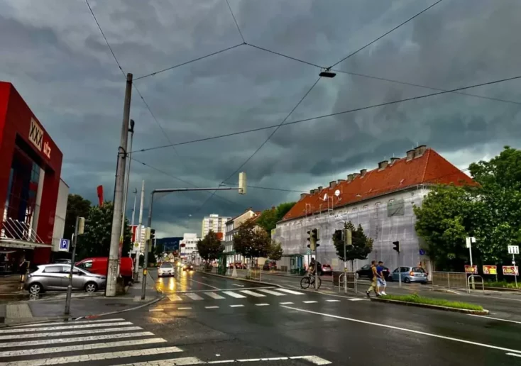 Symbolfoto zu einem Beitrag von 5min.at: Ein stürmischer Tag in Graz