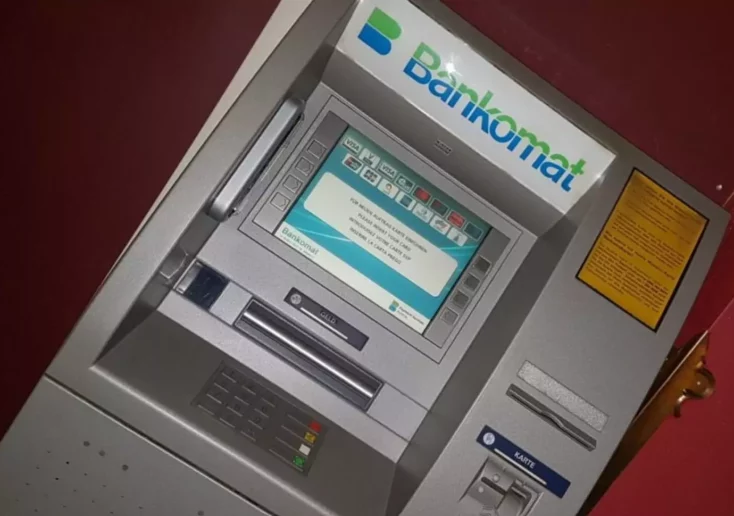 Ein Bild auf 5min.at zeigt einen Bankomaten.