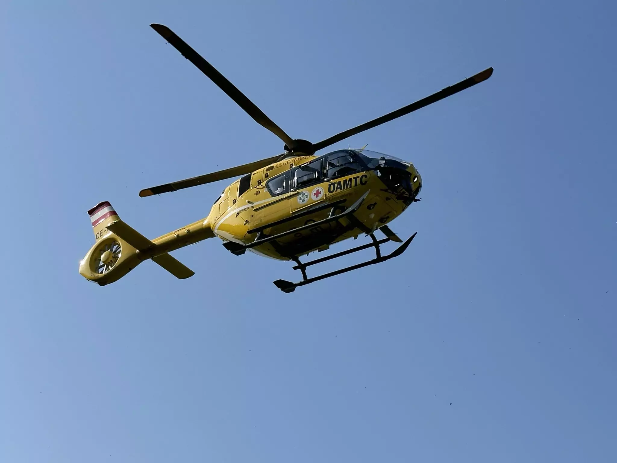 Bild auf 5min. zeigt einen schweren Verkehrsunfall auf der Magdalensbergstraße.