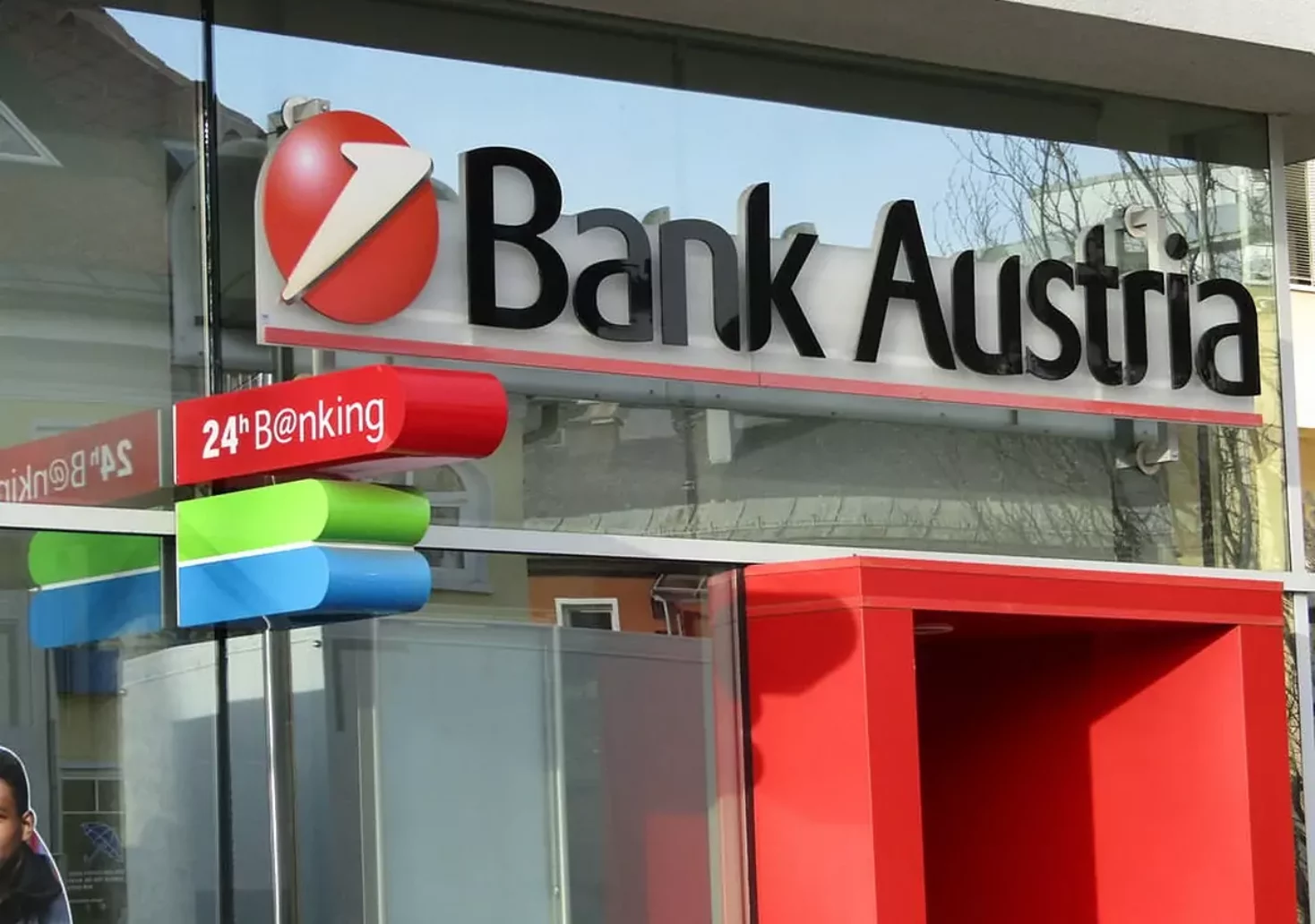 Bild auf 5min.at zeigt eine Bank Austria von außen.