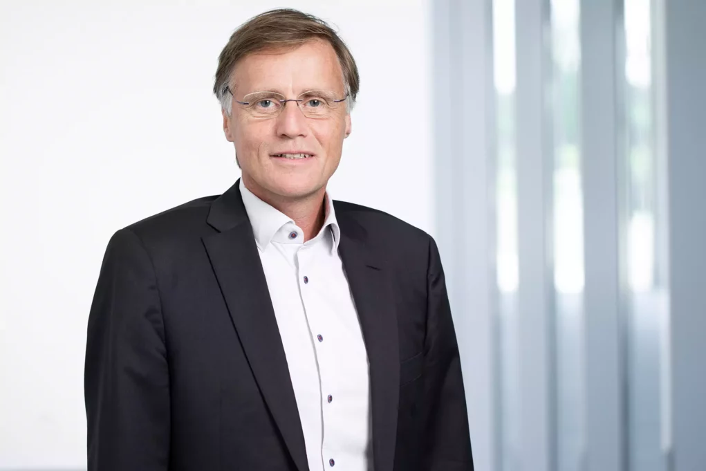 Ein Bild auf 5min.at zeigt Jochen Hanebeck, Vorstandsvorsitzender der Infineon Technologies AG.
