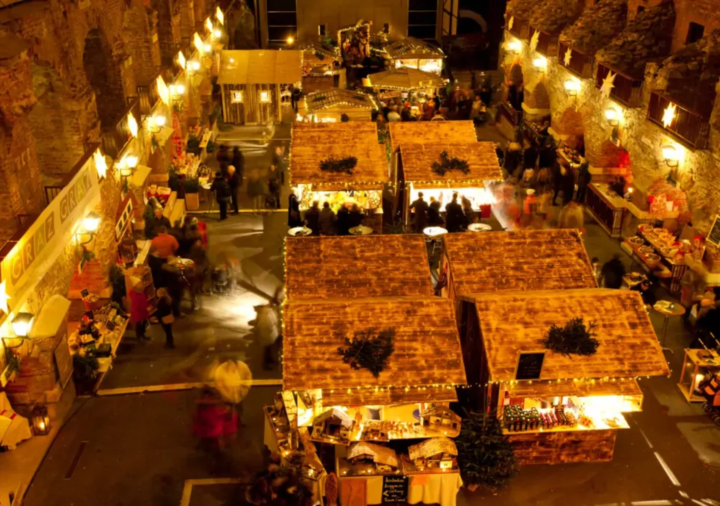 Bild auf 5min.at zeigt den Grazer Adventmarkt am Schlossberg.