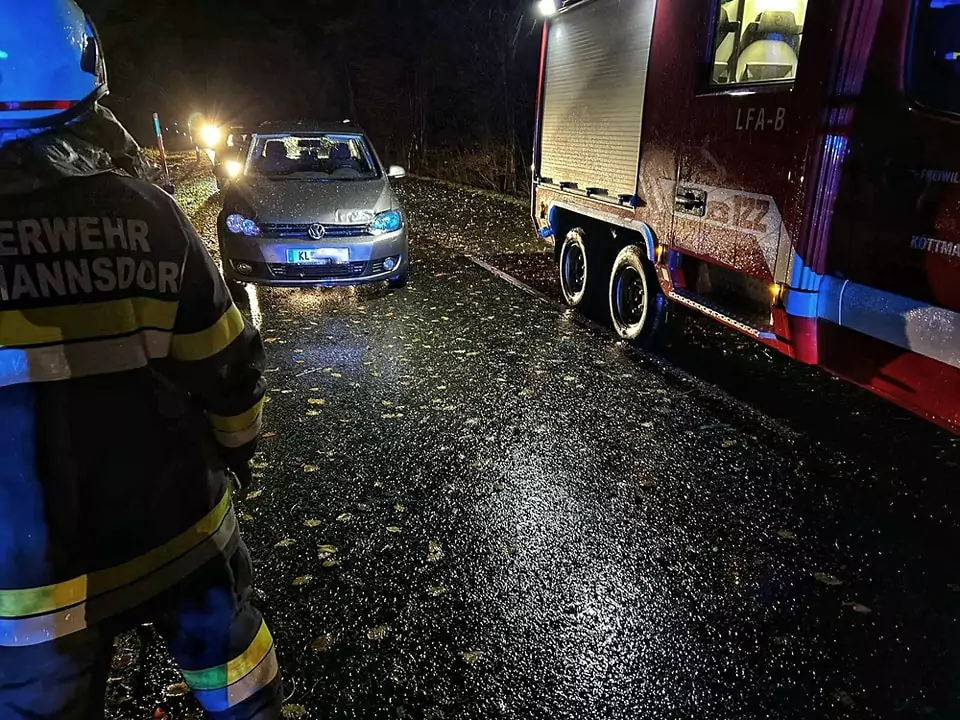 Wind, Regen und Schnee halten die Kärntner Feuerwehren auf Trab