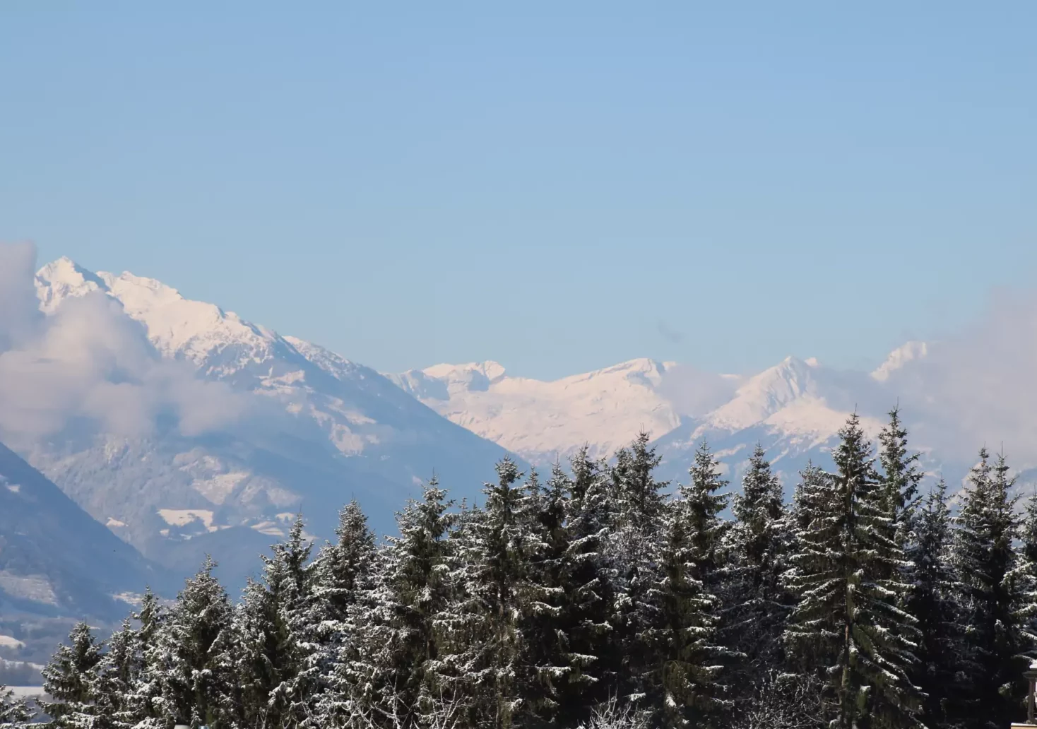 Foto auf 5min.at zeigt die verschneite Landschaft in Oberkärnten.