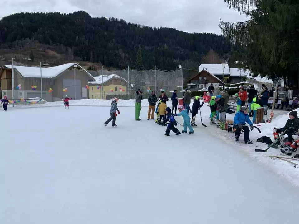 Afritzer Eislaufplatz ab sofort geöffnet