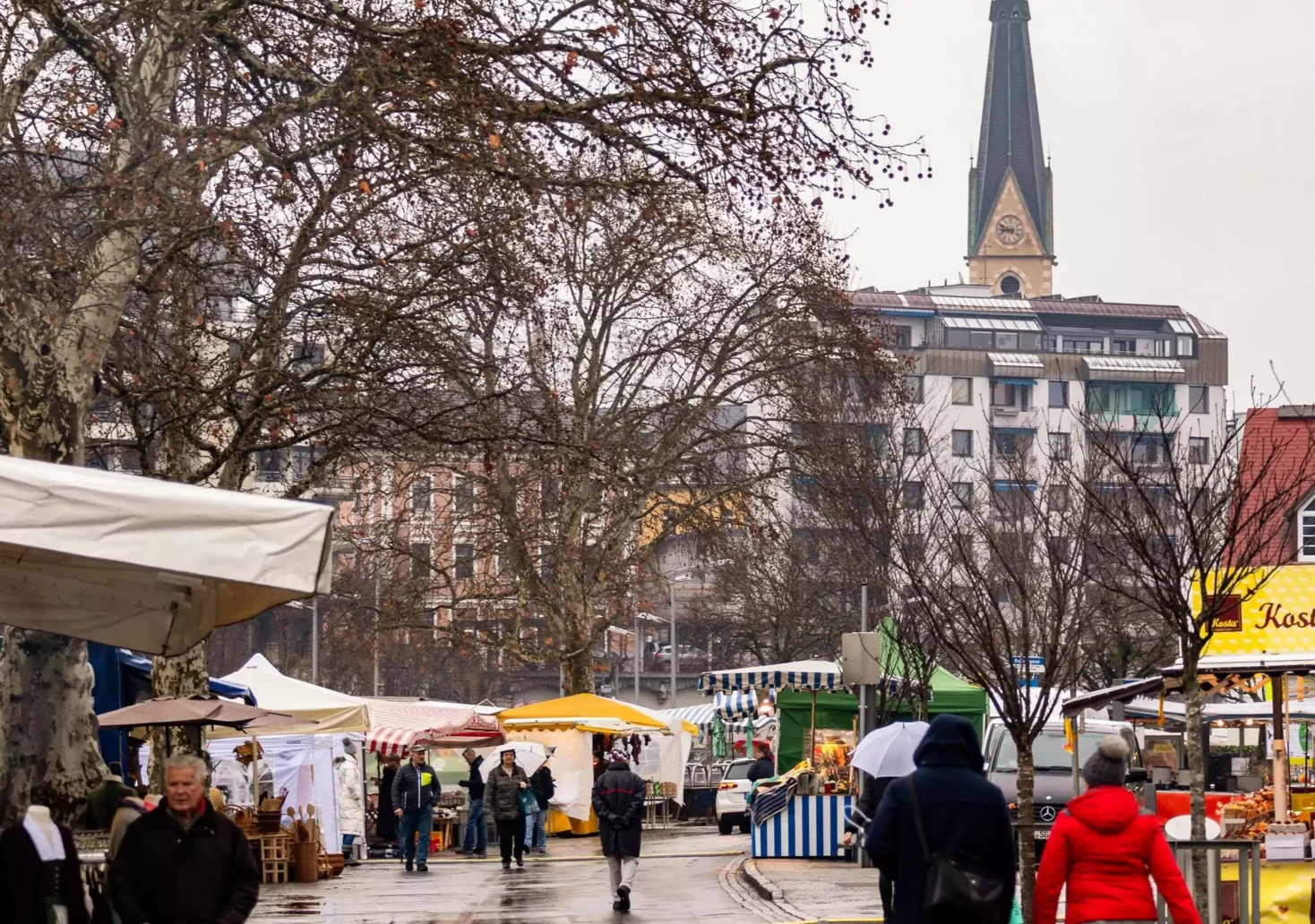 Ein Bild auf 5min.at zeigt den Dreikönigsmarkt in Villach.
