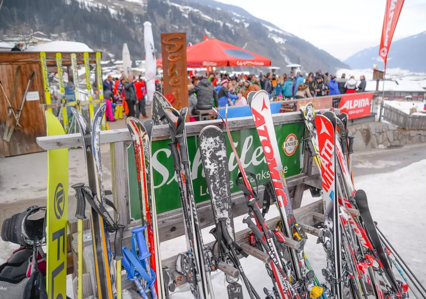 Urlaubsspaß endet in Gewalt: Schlägerei bei Aprés-Ski-Party in Salzburg