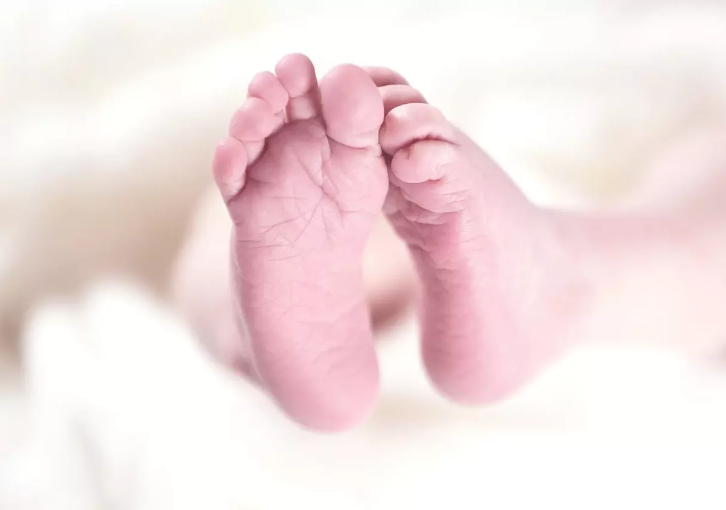 Drei Monate altes Baby totgeschüttelt: Ermittlungen laufen