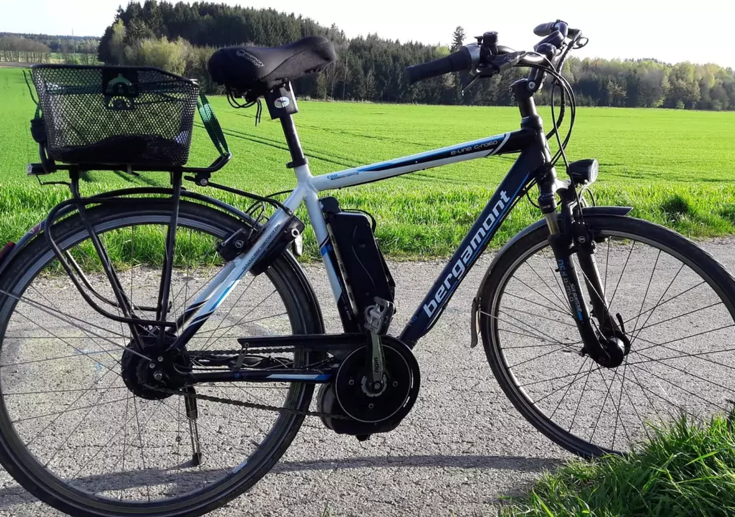 Mehrere Tausend Euro Schaden: Diebe stahlen teures E-Bike