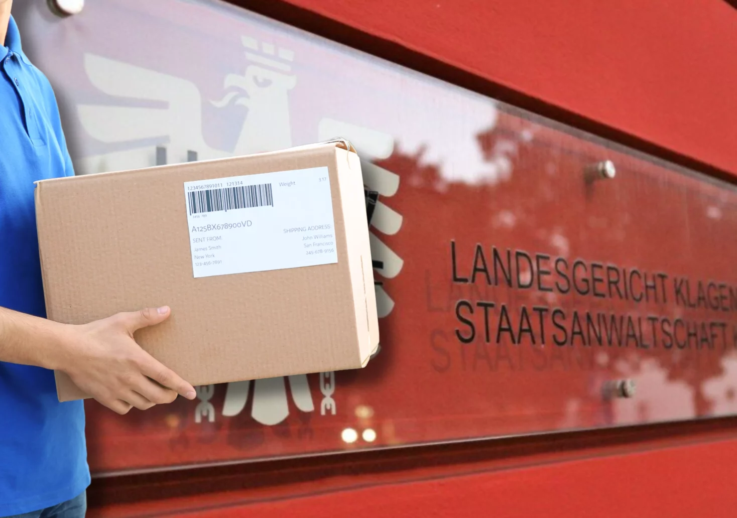 Eine Bildmontage auf 5min.at zeigt einen Paketboten vor dem Landesgericht Klagenfurt.