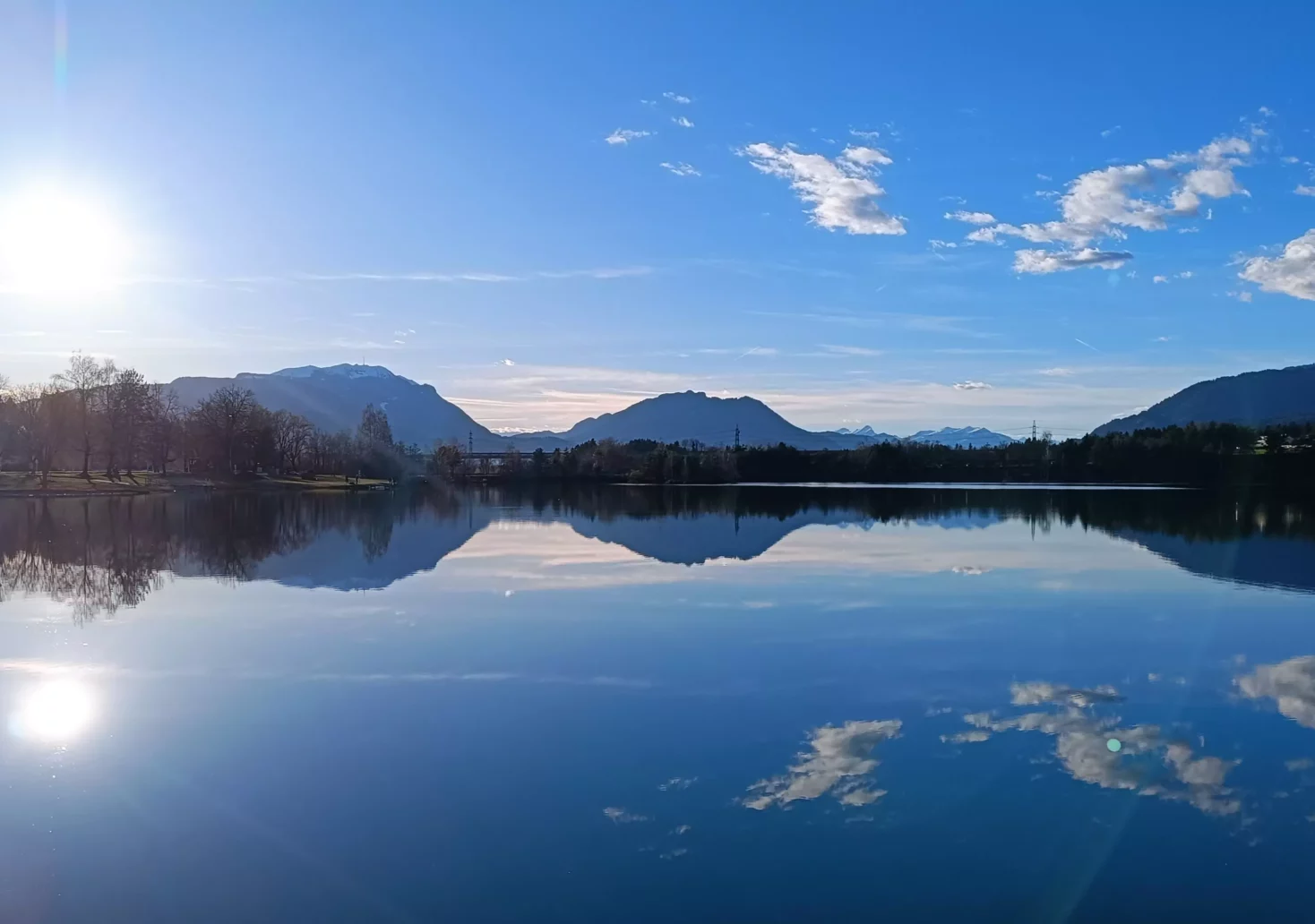 Ein Bild auf 5min.at zeigt den Silbersee bei Villach.