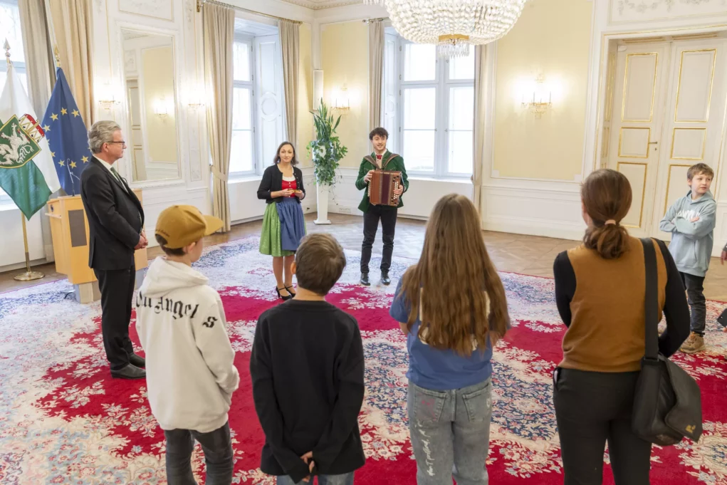 Hoher Besuch: SOS-Kinderdorf Stübing zu Gast in der Grazer Burg