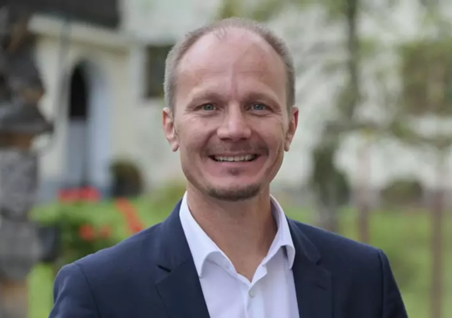 Ein Bild zeigt Innsbrucks neuen Bürgermeister Johannes Anzengruber.