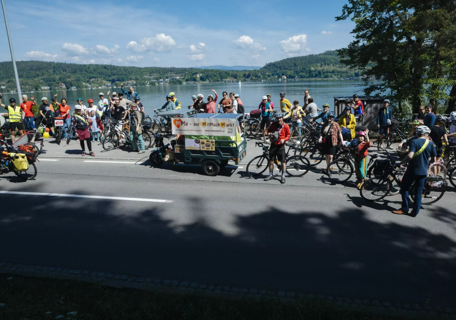 Ein Bild auf 5min.at zeigt das Fahrrad-Festival in Reifnitz am Wörthersee