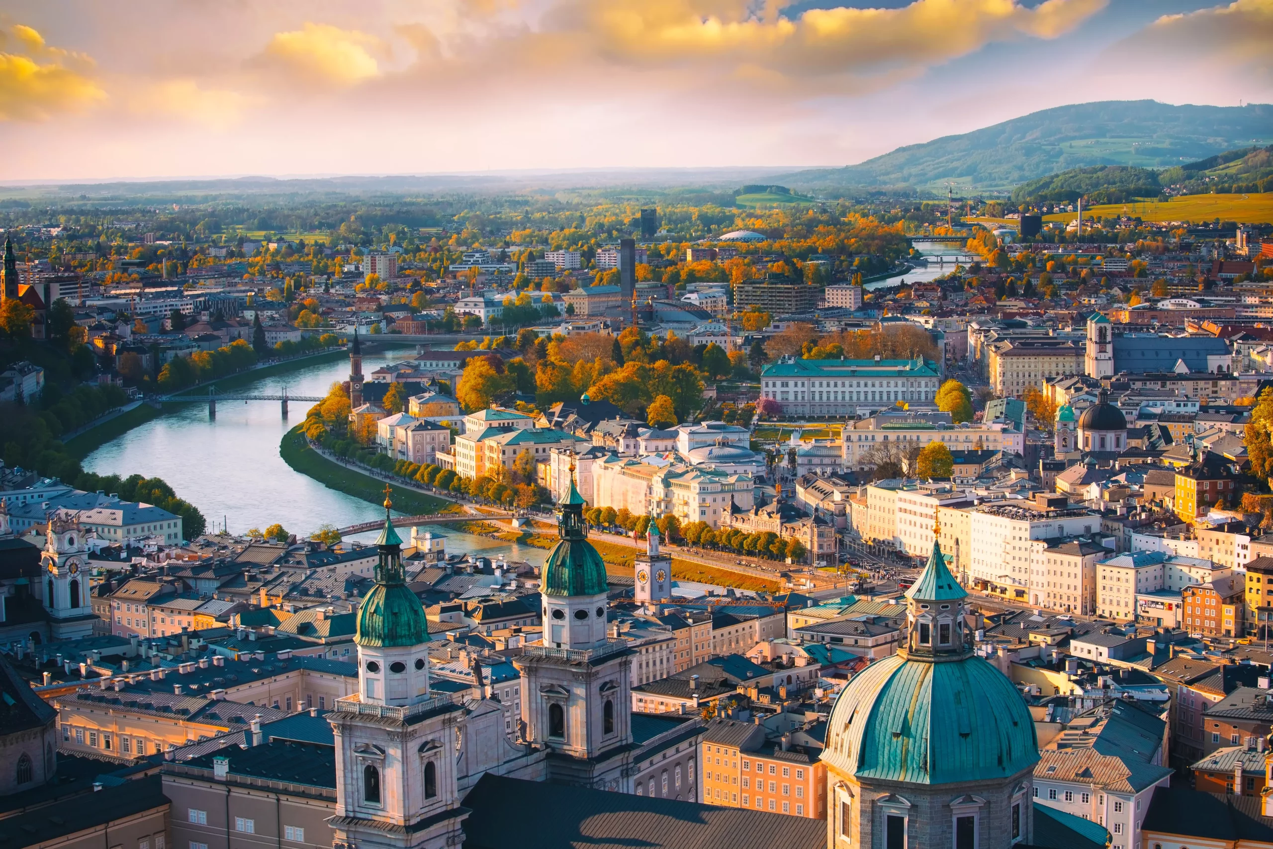 Bild auf 5min.at zeigt Salzburg aus der Vogelperspektive.