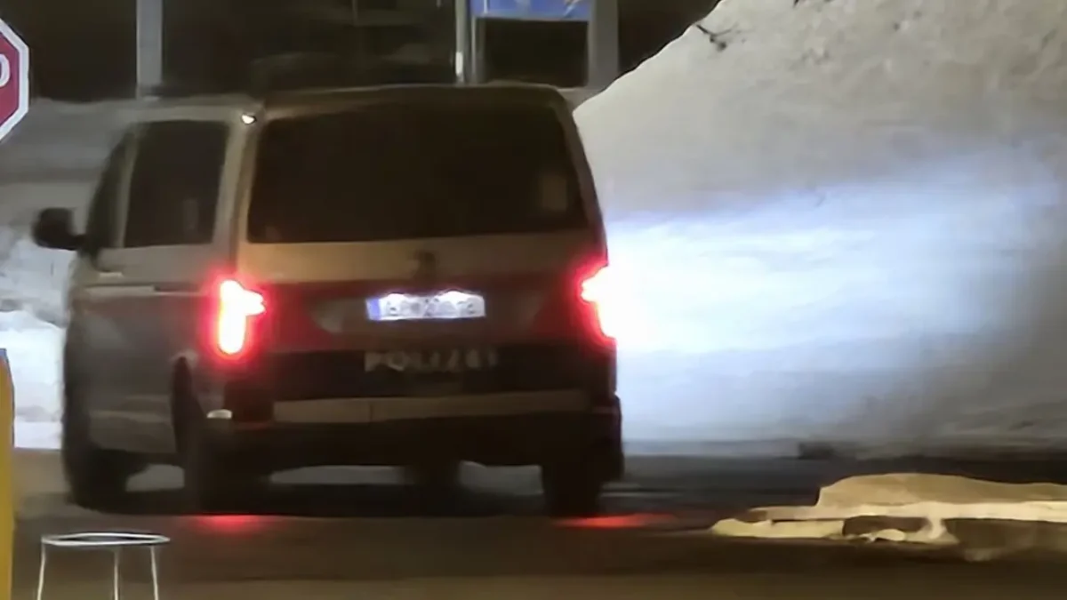 Ein Bild auf 5min.at zeigt einen Streifenwagen der Polizei.