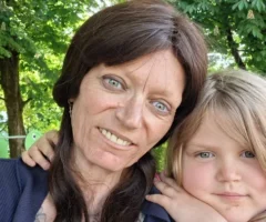 Am Bild: Christiane Sauerbier mit ihrer 6 Jährigen Tochter Lea.