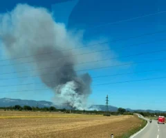 Foto in Beitrag von 5min.at zeigt die große Rauchwolke.