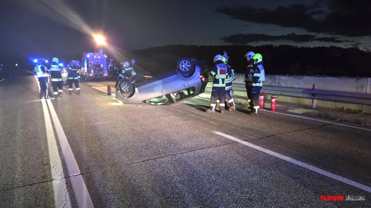 Das Bild auf www.5min.at zeigt einen Verkehrsunfall.